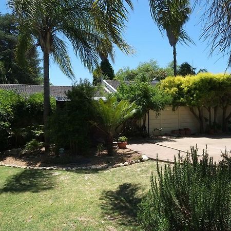 Eikepark Self Catering Apartment Stellenbosch Bagian luar foto