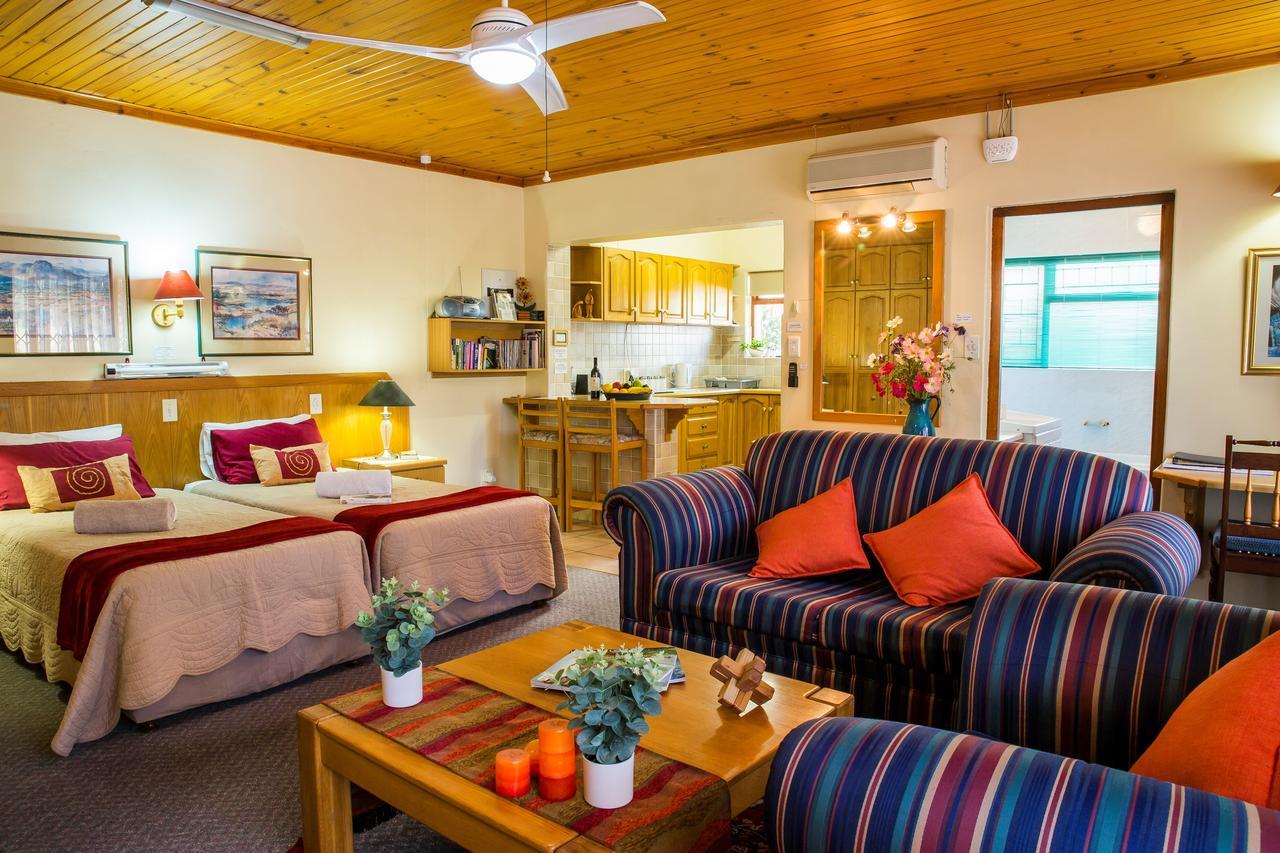 Eikepark Self Catering Apartment Stellenbosch Bagian luar foto