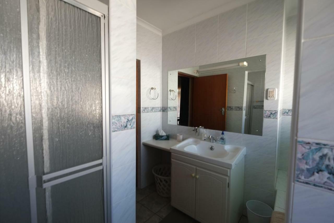 Eikepark Self Catering Apartment Stellenbosch Bagian luar foto